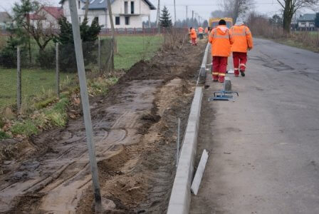Budowa chodnika w ciągu drogi powiatowej nr 6915W Wymyśle Polskie – Piotrkówek – Iłów w miejscowości Zyck Polski